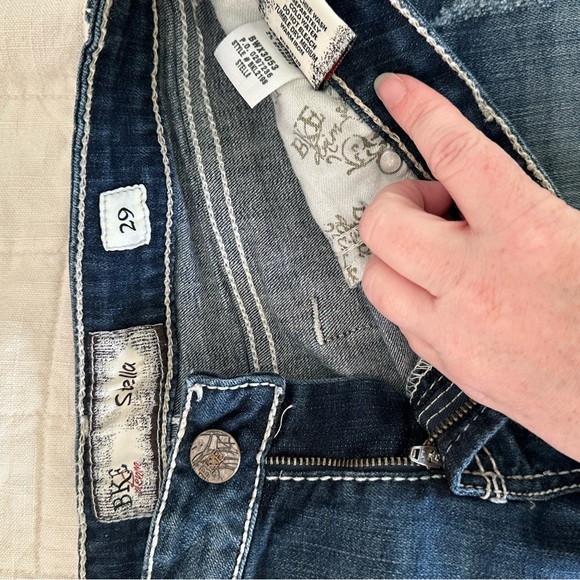 BKE shorts - Picture 3 of 3